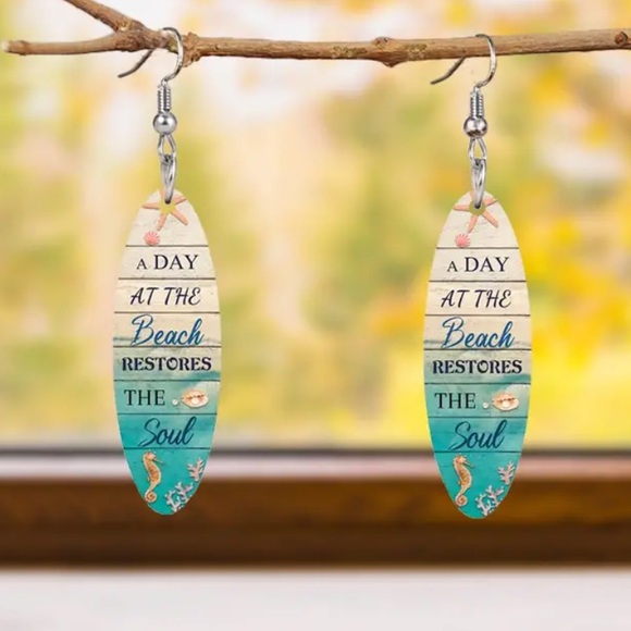 Surfboard dangle earrings! NIP - Picture 1 of 2